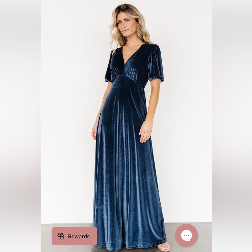 Elegant Blue Velvet Maxi Dress